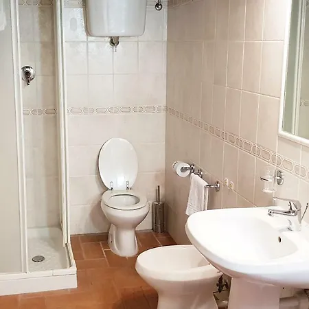 Alloggio per agriturismo Arcobaleno Della Torretta *